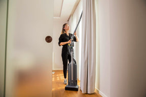 Karcher Battery Powered Upright Vacuum Cleaner Cv 30/2 Bp Adv